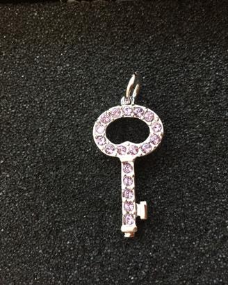 Ciondolo gogo mai usato