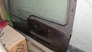 portellone di un Discovery 300tdi