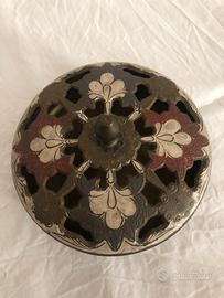 Vecchia scatola decorata