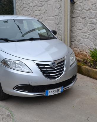 Lancia Ypsilon 0.9 TwinAir 85 CV 5 porte Metano Ec