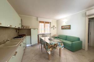 2 LOCALI A DIANO MARINA