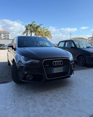 Audi A1 S line 1.6 TDI 90 cv