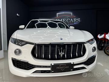 MASERATI Levante 330 CV MHEV AWD GT Ultima