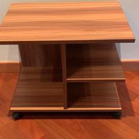 Tavolino con rotelle