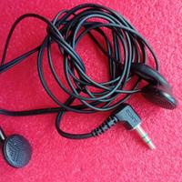 Auricolari e caricabatterie da auto