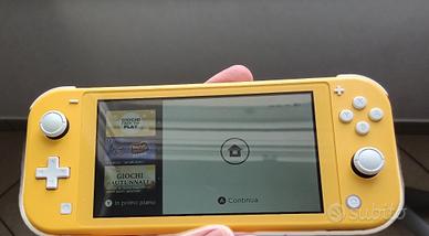 Set Nintendo Switch lite gialla + custodia rigida 