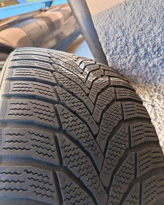 gomme invernali 225 45 R17