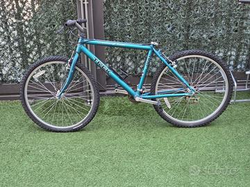 Mountain Bike TREK Mountain Track 800