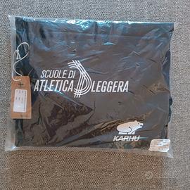 Maglietta e sacca atletica leggera