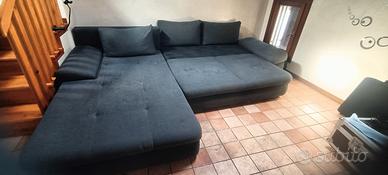  divano , grande ,tenuto bene