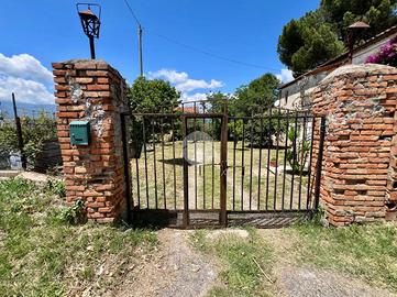 TER. RESIDENZIALE A LUZZI