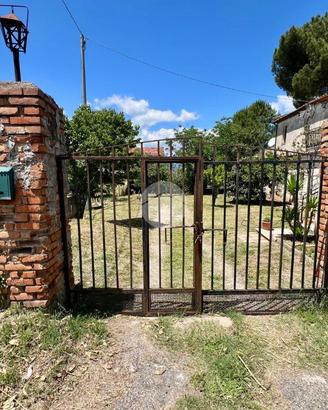TER. RESIDENZIALE A LUZZI