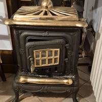 STUFA A LEGNA in ghisa 