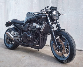 Fazer 600 caffè racer streetfighter