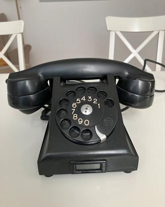 Telefono in bachelite Fatme anni 40/50