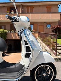 Vespa 310 GTS HPE