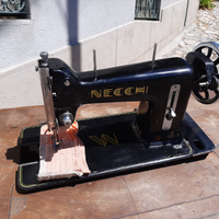 Macchina da cucire NECCHI anni '40-'50
