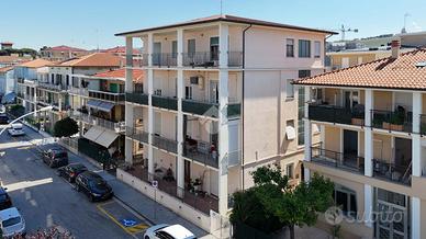 5 LOCALI A PORTO SAN GIORGIO