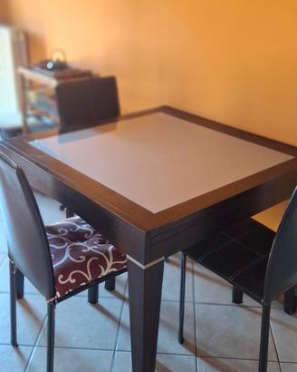 Tavolo da pranzo