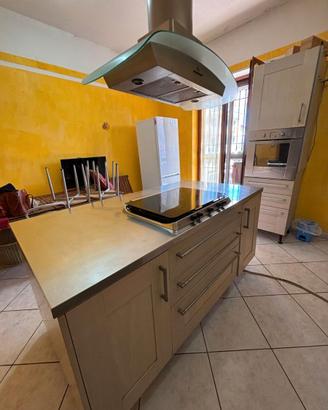 Cucina Berloni con isola Centrale