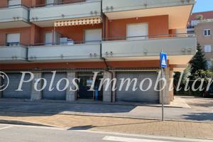 Locale commerciale - Porto San Giorgio