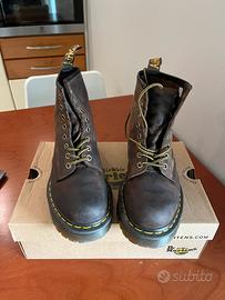 Dr. MARTENS air wair