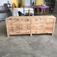 Credenze.  E porta bottiglie