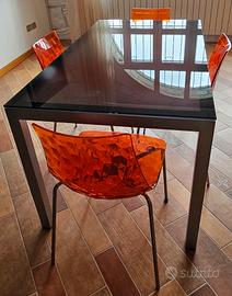 tavolo in cristallo antracite