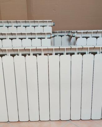 N. 6 Radiatori Alluminio Usati