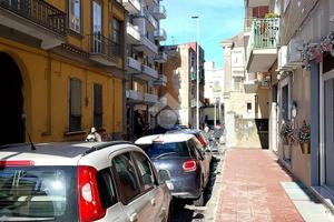 NEGOZIO A SAN GIORGIO A CREMANO