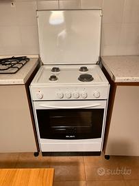 Cucina a Gas come Nuova