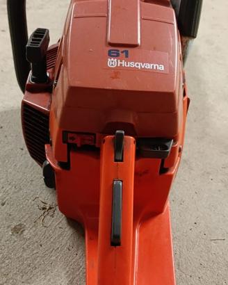 Motosega Husqvarna mod. 61 orig, a scoppio, usata