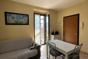 Bilocale arredato a Gravedona ed Uniti