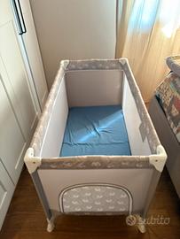 Lettino da campeggio con materasso