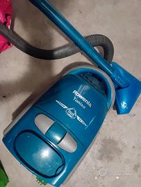 aspirapolvere datata ma ancora funzionante