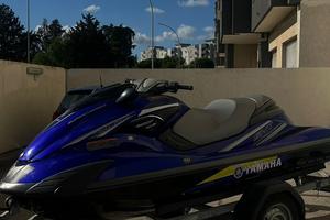 Yamaha FZR SHO 1.800cc