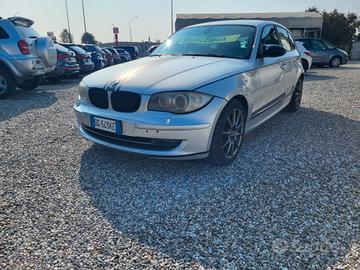 Bmw 118 118i cat 5 porte Futura