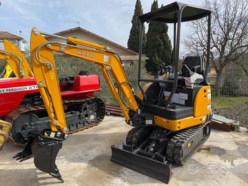 Miniescavatore Kato HD17V