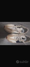 New Balance 327 Uomo Beige/Bianco numero 41,5