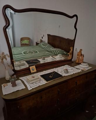 Mobili antichi per camera da letto