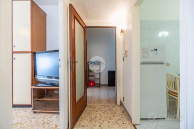 2 LOCALI A ROMA