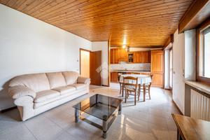 3 LOCALI A BADIA CALAVENA