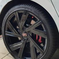 Golf cerchi da 18 con gomme