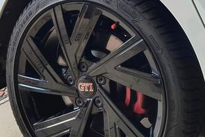 cerchi Golf da 18 con gomme