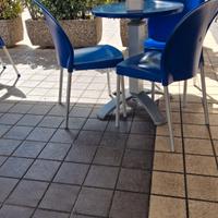 tavoli e sedie da bar