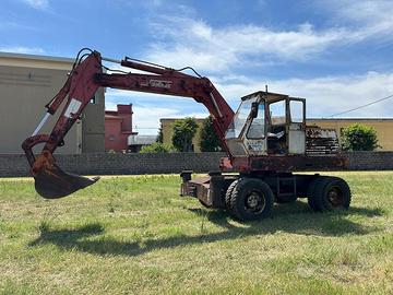 Escavatore Solmec 100q-stradale