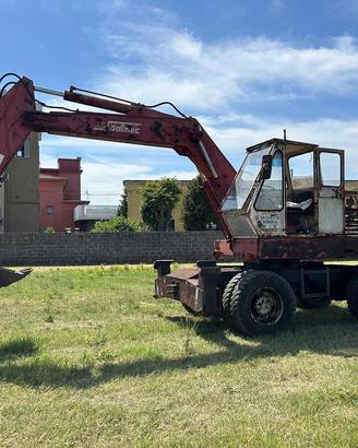 Escavatore Solmec 100q-stradale