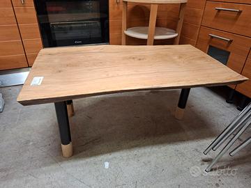 Tavolino legno 3 piedi