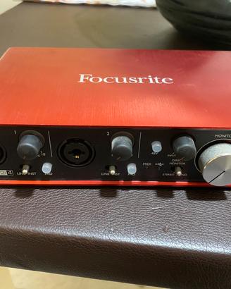 Focusrite Scarlett 2i4 (2nd Gen) - Scheda Audio