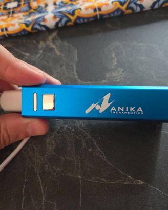 Powerbank Blu 2200mAh + Cavo Micro-USB